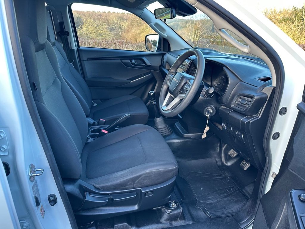 Used Isuzu D-Max 2021 for sale - 77121872: Photo 30