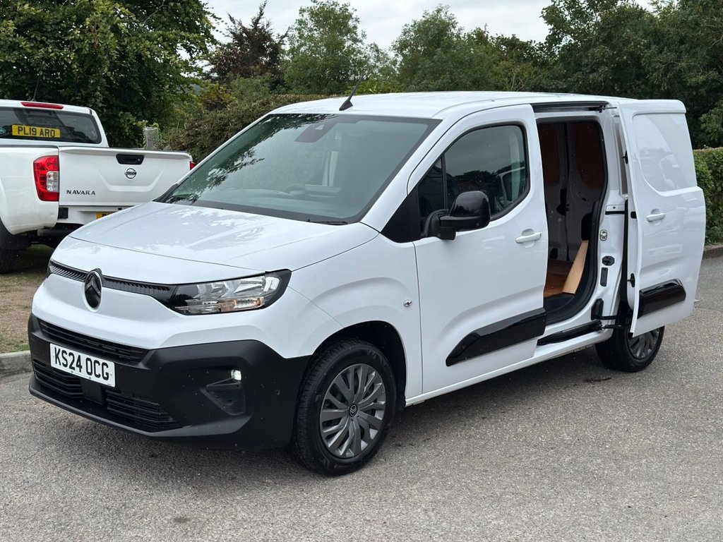 Used Citroen Berlingo 2024 for sale - 76434084: Photo 40