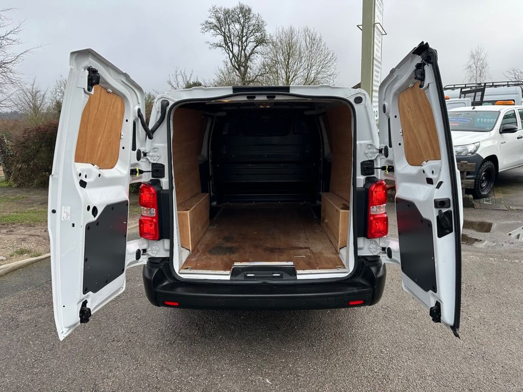 Used Vauxhall Vivaro 2022 for sale - 77436828: Photo 10