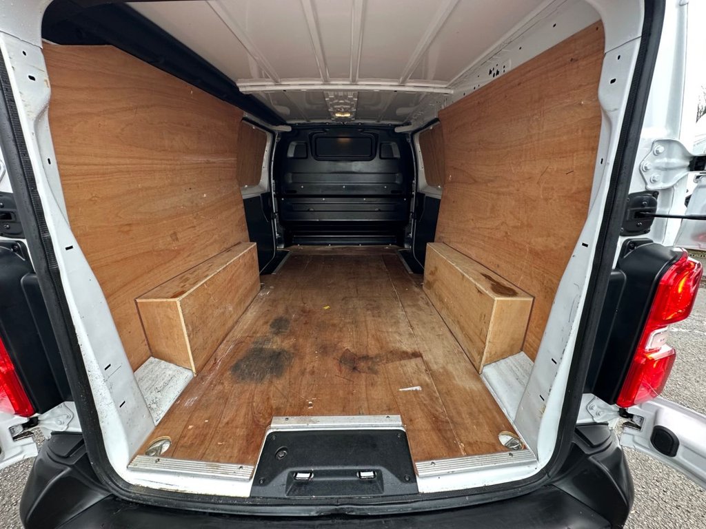 Used Vauxhall Vivaro 2022 for sale - 77436828: Photo 8