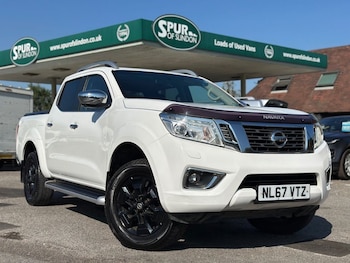 Used Nissan Navara 2017 for sale - 79371152: Photo