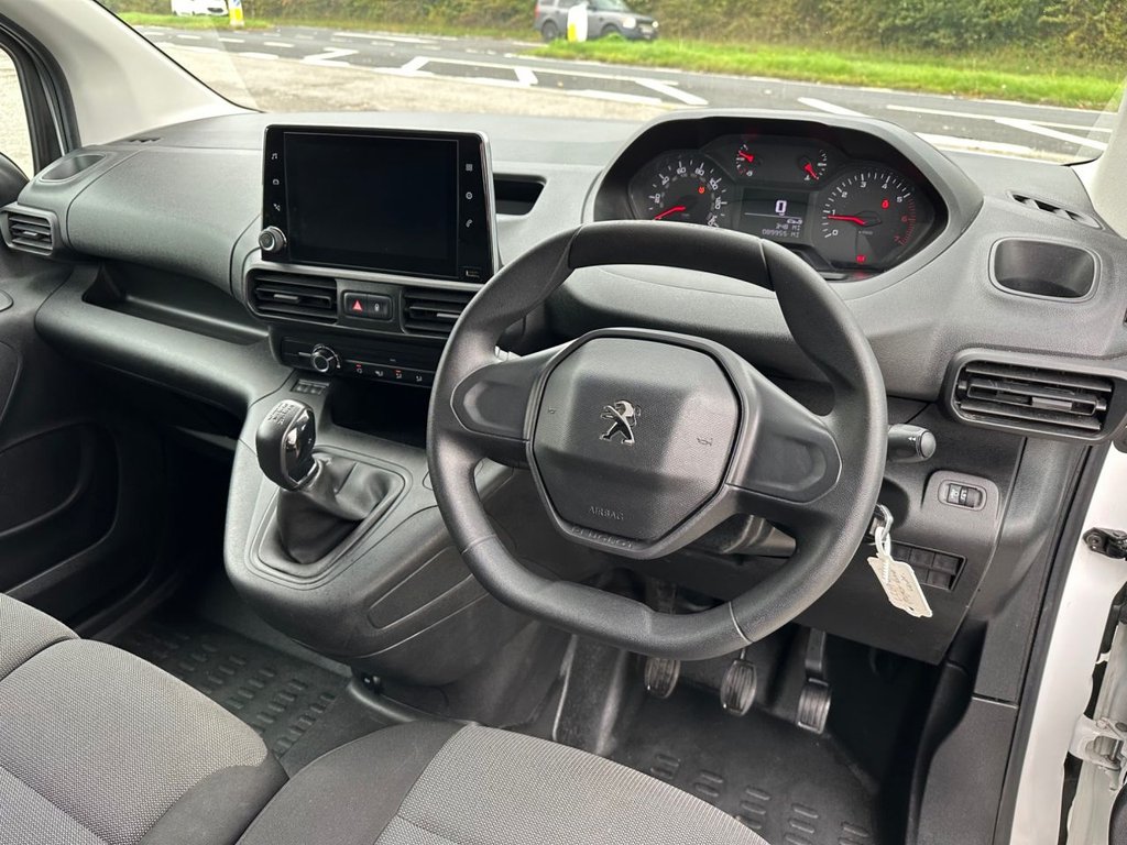 Used Peugeot Partner 2020 for sale - 76434059: Photo 27