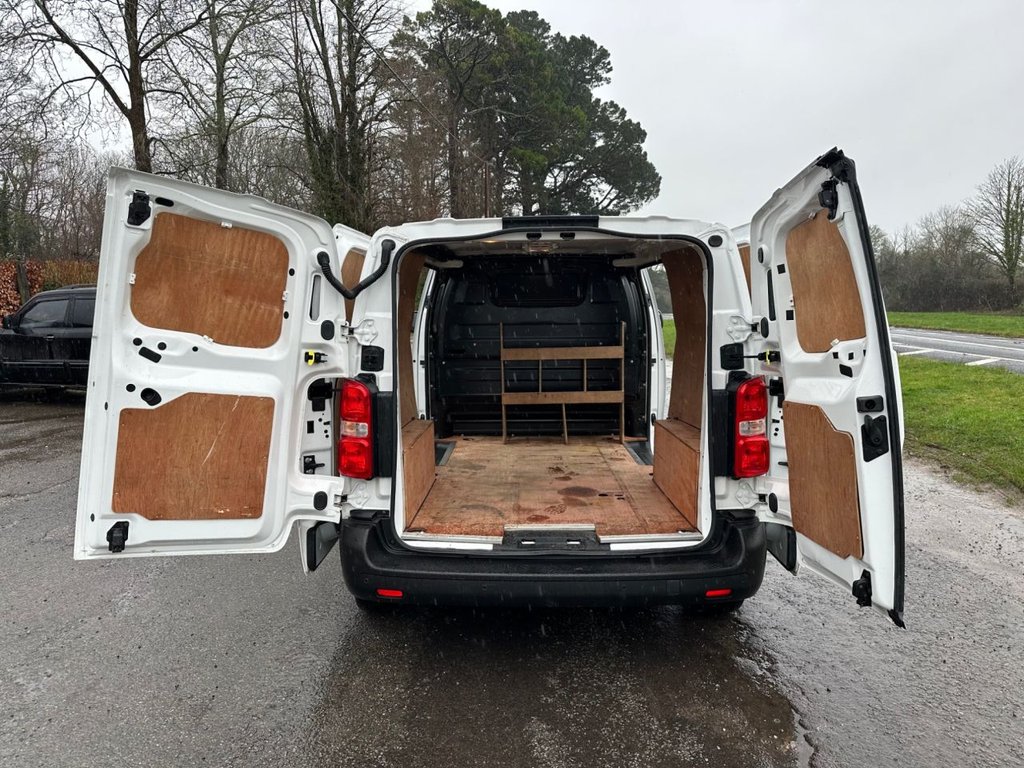 Used Vauxhall Vivaro 2022 for sale - 77631947: Photo 13