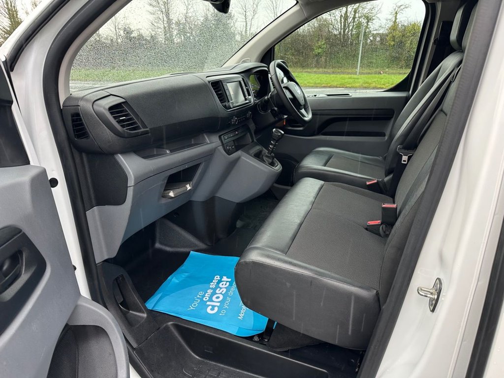 Used Vauxhall Vivaro 2022 for sale - 77631947: Photo 31