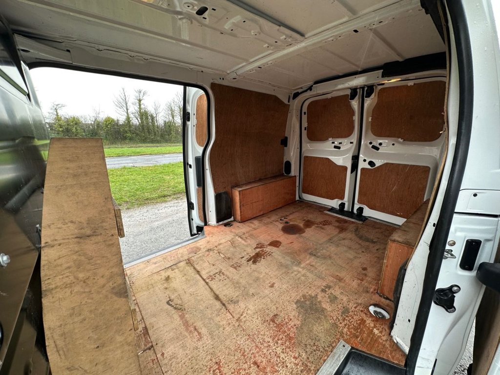 Used Vauxhall Vivaro 2022 for sale - 77631947: Photo 8