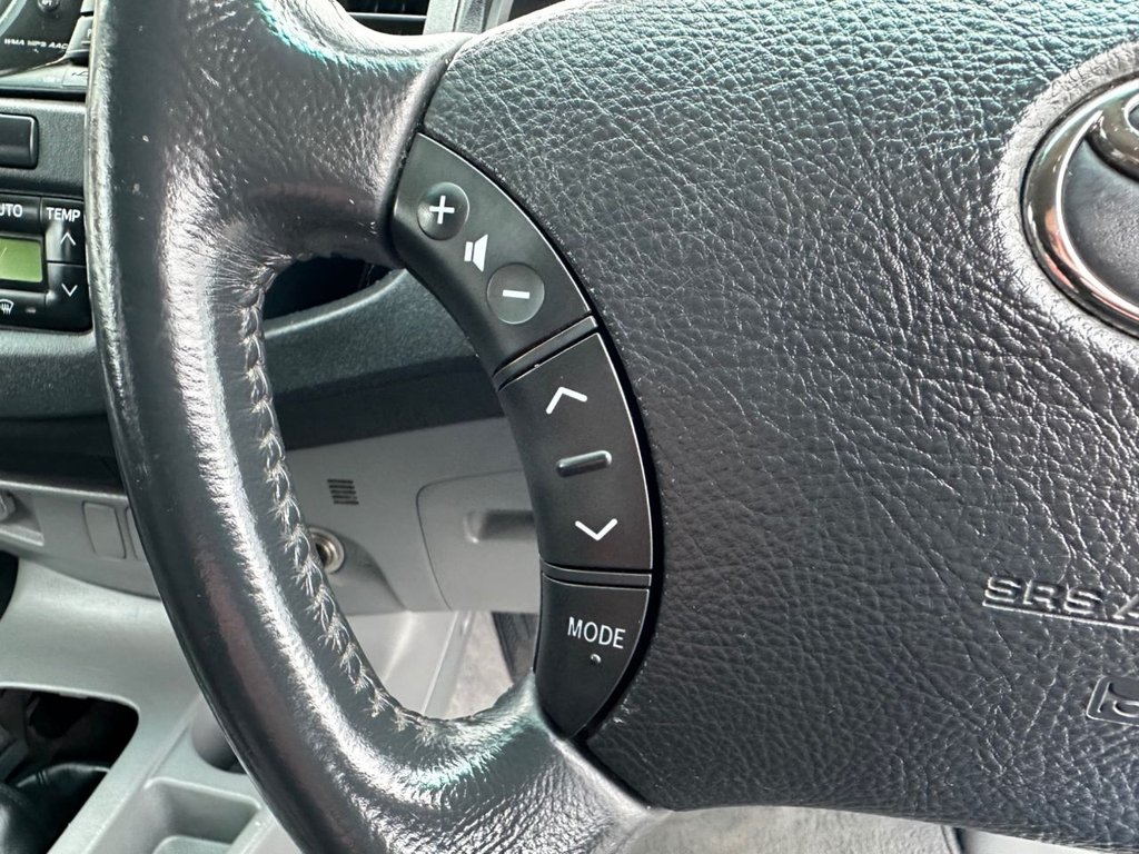 Used Toyota Hilux 2011 for sale - 77703885: Photo 13