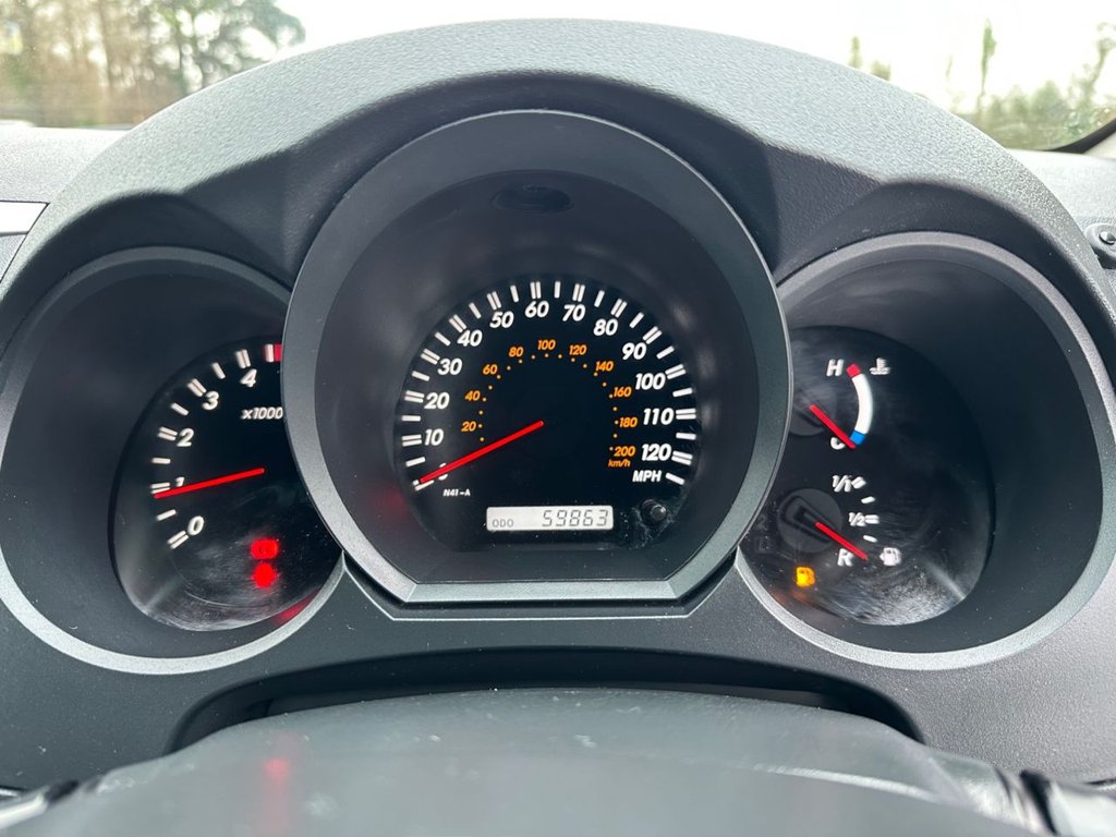 Used Toyota Hilux 2011 for sale - 77703885: Photo 16