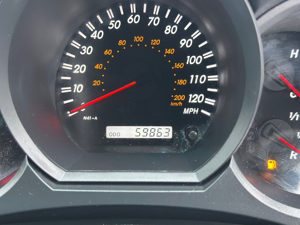 Used Toyota Hilux 2011 for sale - 77703885: Photo 2