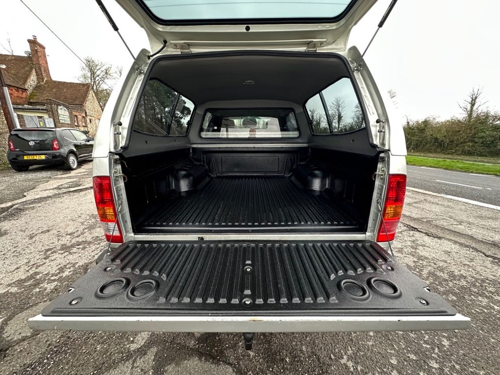 Used Toyota Hilux 2011 for sale - 77703885: Photo 25