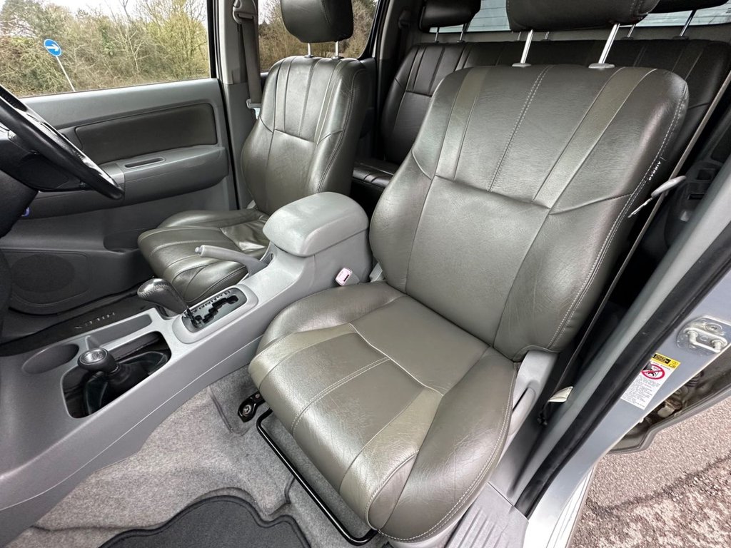 Used Toyota Hilux 2011 for sale - 77703885: Photo 28