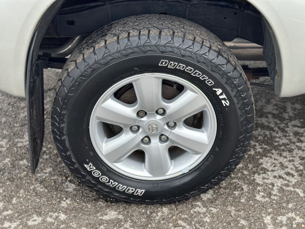 Used Toyota Hilux 2011 for sale - 77703885: Photo 37