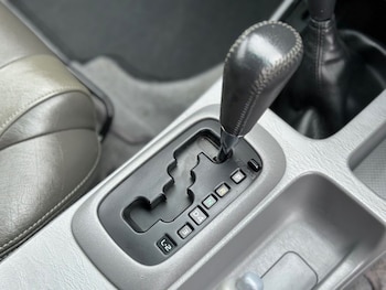 Used Toyota Hilux 2011 for sale - 77703885: Photo