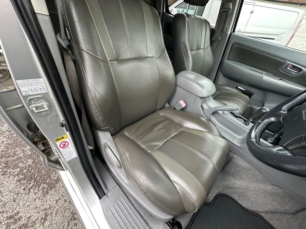 Used Toyota Hilux 2011 for sale - 77703885: Photo 6