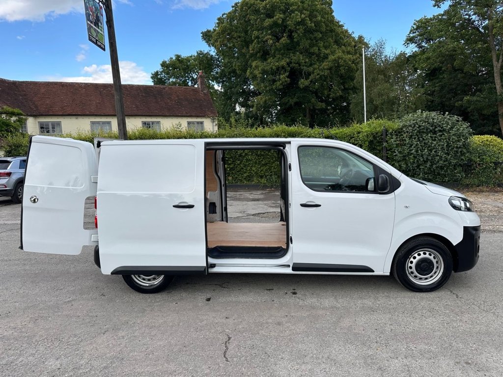 Used Vauxhall Vivaro 2022 for sale - 76434068: Photo 18