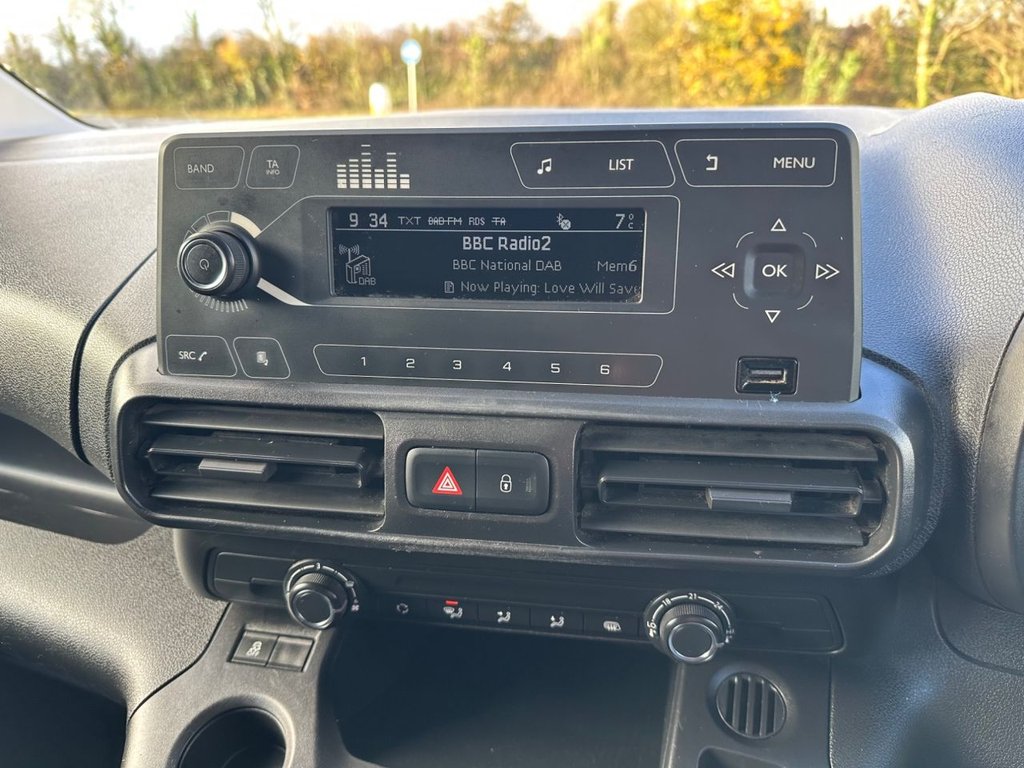 Used Vauxhall Combo 2019 for sale - 76546670: Photo 19