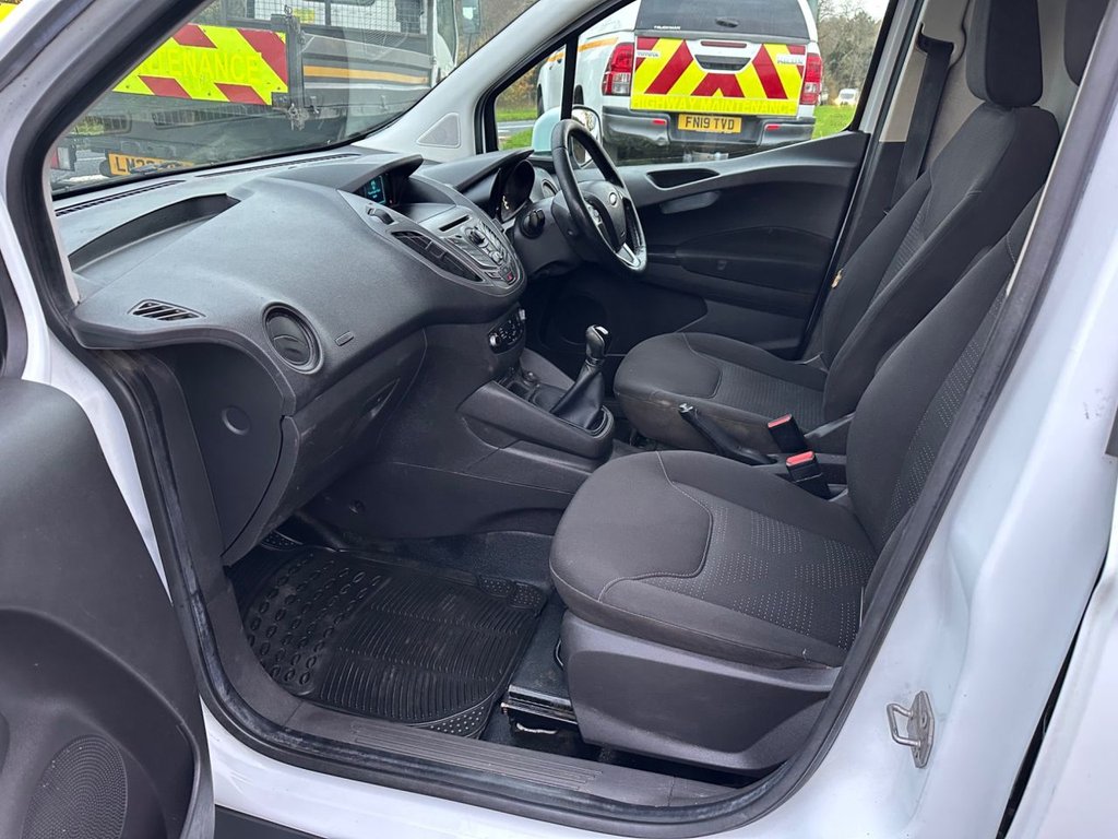 Used Ford Transit Courier 2016 for sale - 77132942: Photo 22