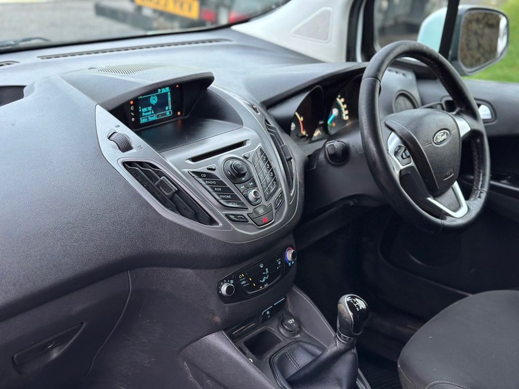 Used Ford Transit Courier 2016 for sale - 77132942: Photo 25
