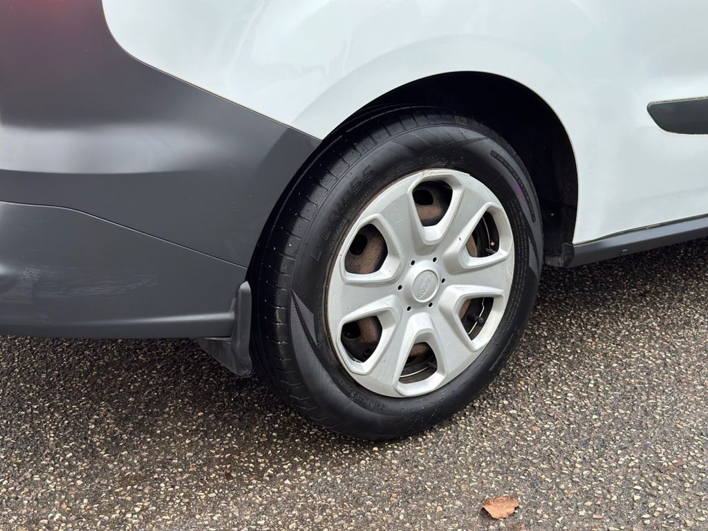 Used Ford Transit Courier 2016 for sale - 77132942: Photo 30