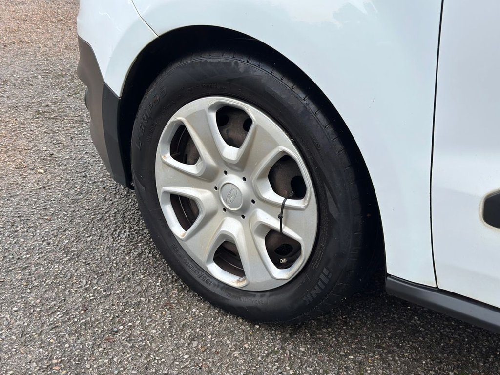 Used Ford Transit Courier 2016 for sale - 77132942: Photo 31