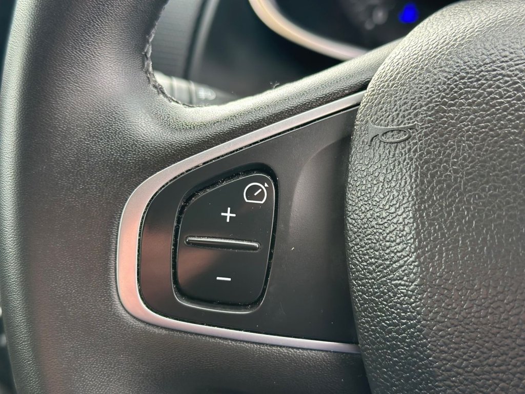 Used Renault Clio 2025 for sale - 76434106: Photo 15