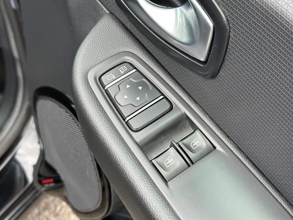 Used Renault Clio 2025 for sale - 76434106: Photo 18