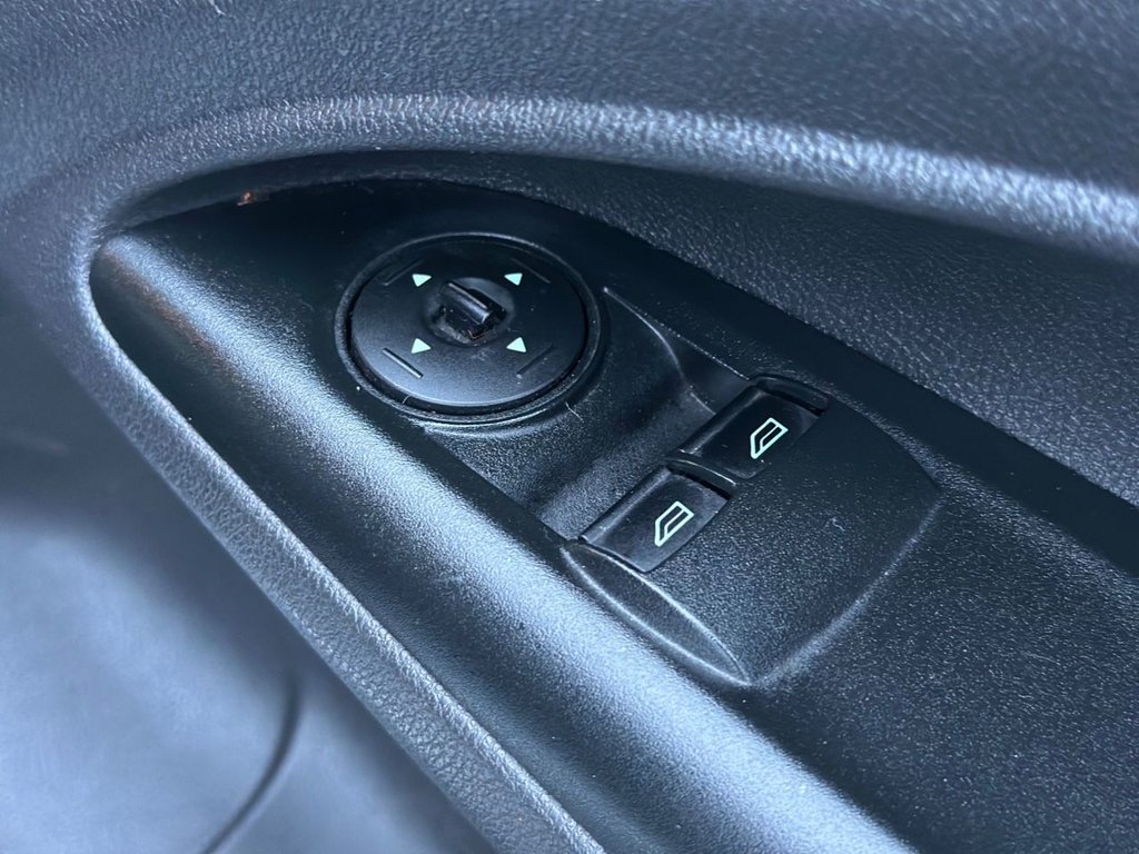 Used Ford Transit Connect 2017 for sale - 76454537: Photo 35