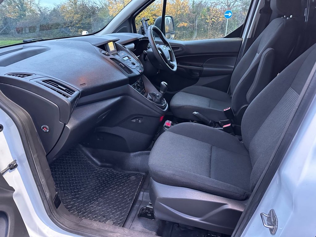Used Ford Transit Connect 2017 for sale - 76454537: Photo 5