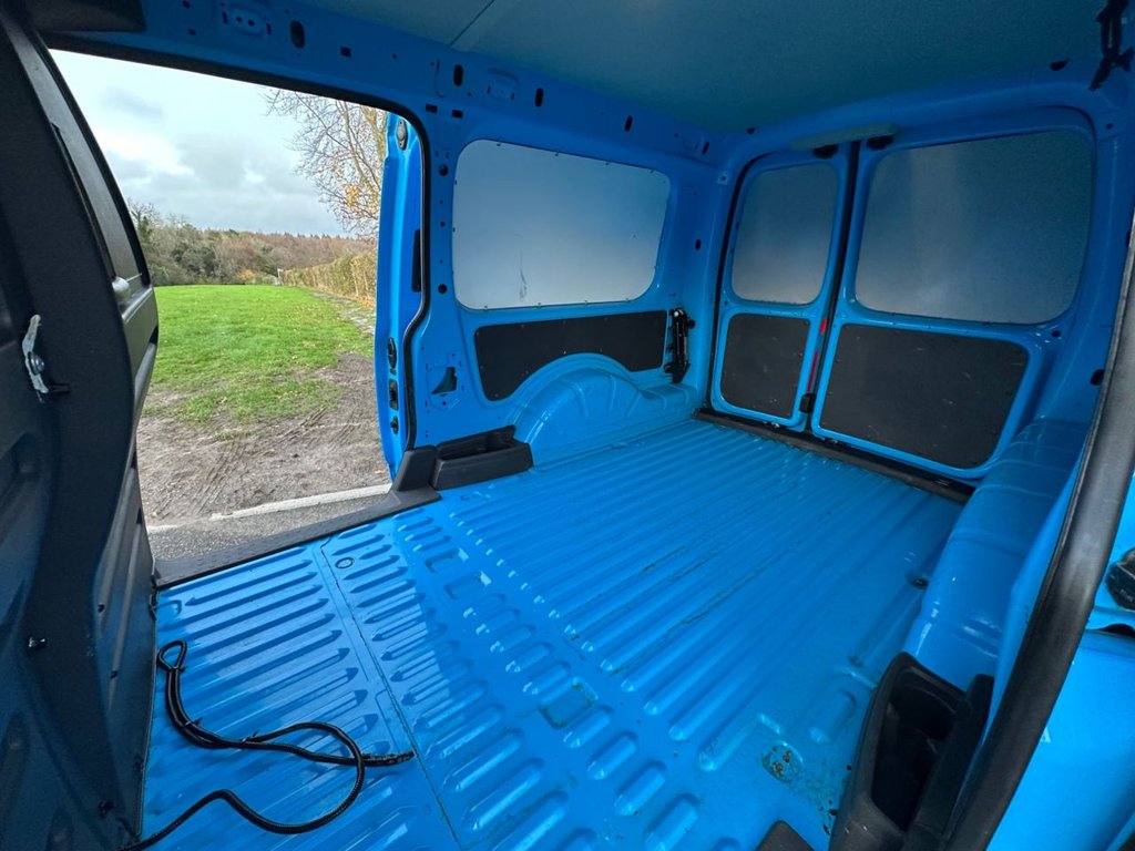 Used Volkswagen Caddy 2015 for sale - 76546640: Photo 10