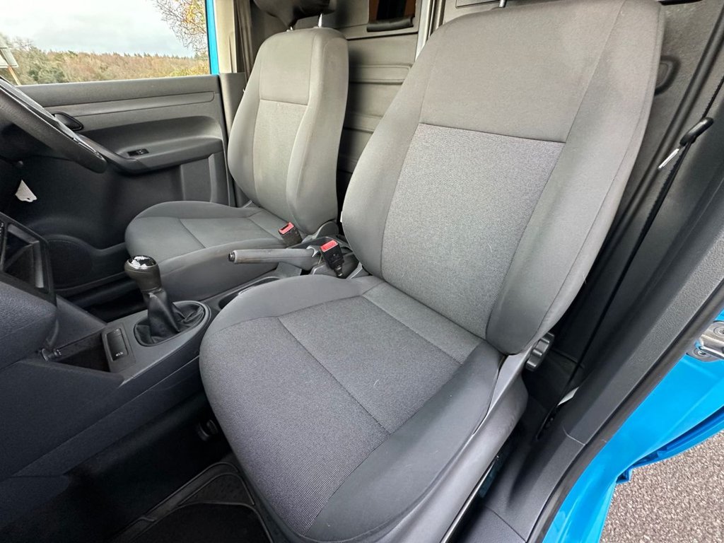 Used Volkswagen Caddy 2015 for sale - 76546640: Photo 5