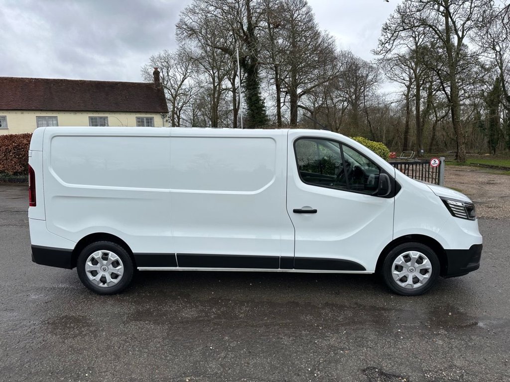 Used Renault Trafic 2023 for sale - 77356130: Photo 36
