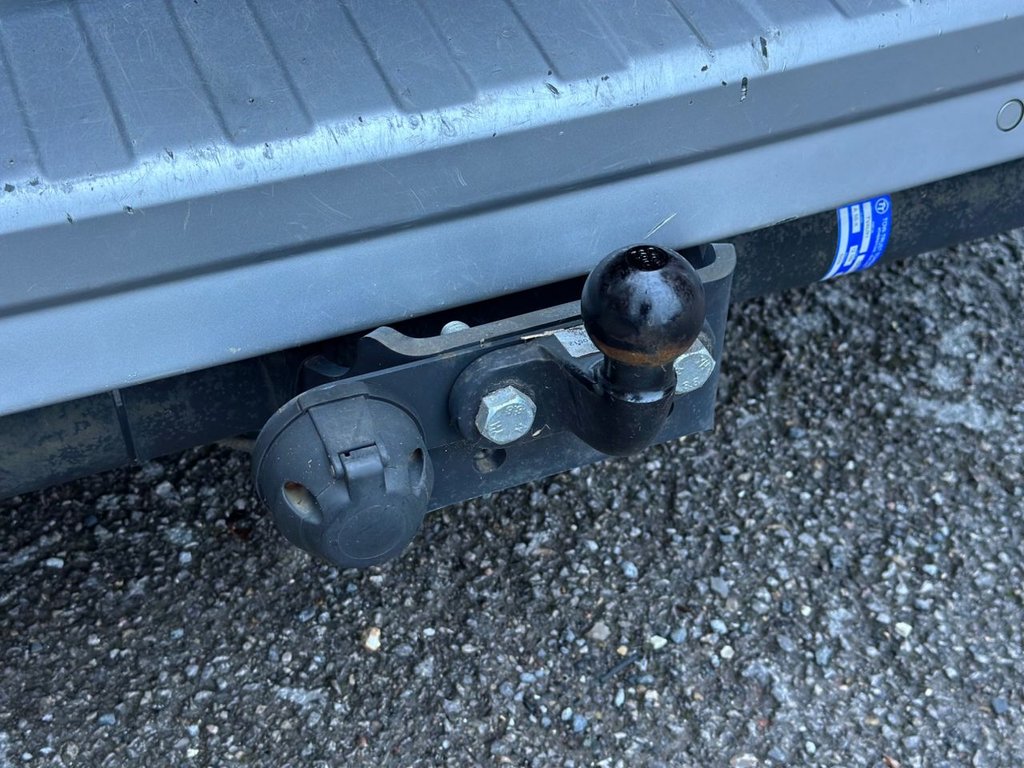 Used Vauxhall Vivaro 2015 for sale - 77302145: Photo 12