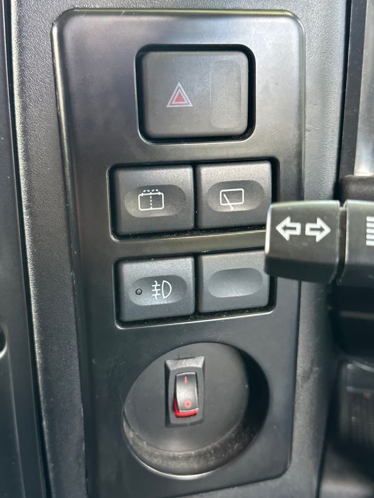 Used Land Rover Defender 2014 for sale - 76434095: Photo 13