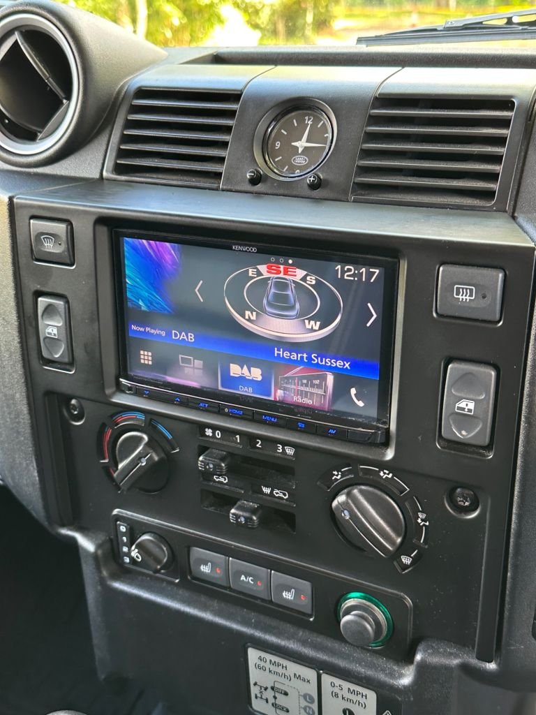 Used Land Rover Defender 2014 for sale - 76434095: Photo 14