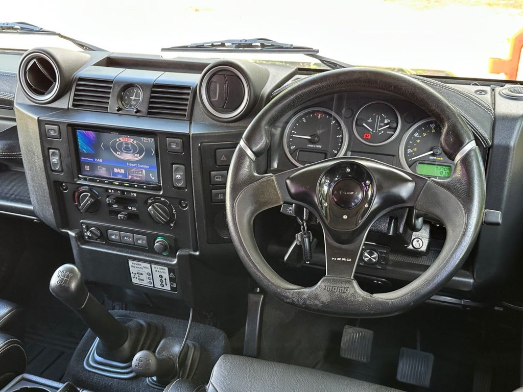 Used Land Rover Defender 2014 for sale - 76434095: Photo 15