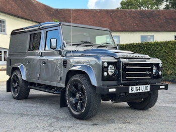 Land Rover - Defender