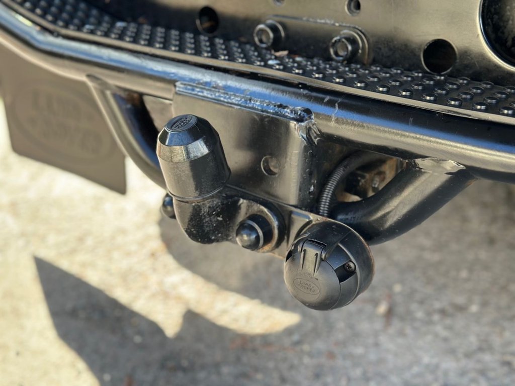 Used Land Rover Defender 2014 for sale - 76434095: Photo 31