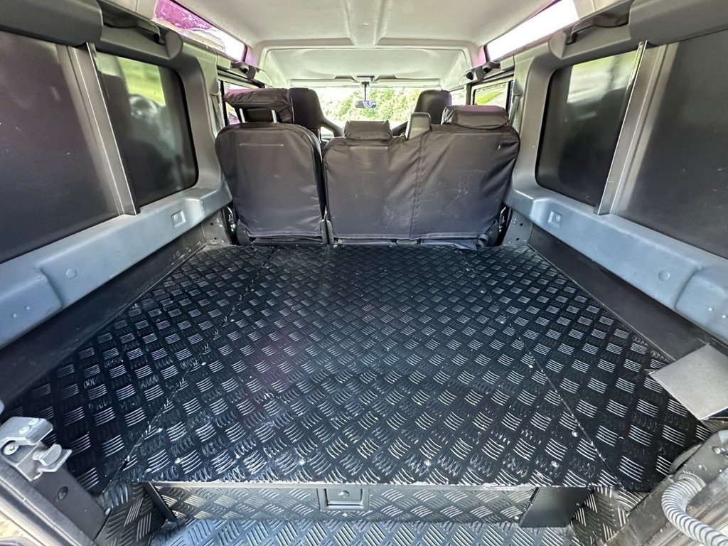 Used Land Rover Defender 2014 for sale - 76434095: Photo 33