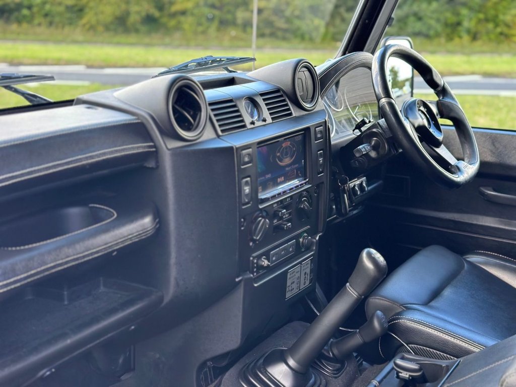 Used Land Rover Defender 2014 for sale - 76434095: Photo 43