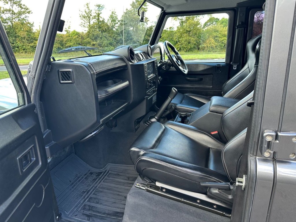 Used Land Rover Defender 2014 for sale - 76434095: Photo 44