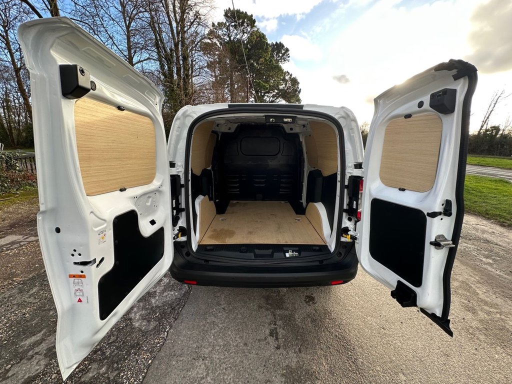 Used Ford Transit Courier 2025 for sale - 77276423: Photo 21