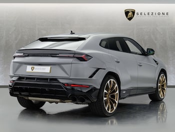 Used Lamborghini Urus 2024 for sale - 79025299: Photo