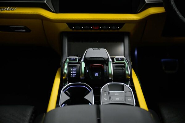 Used Lamborghini Urus for sale - 76036282: Photo 16