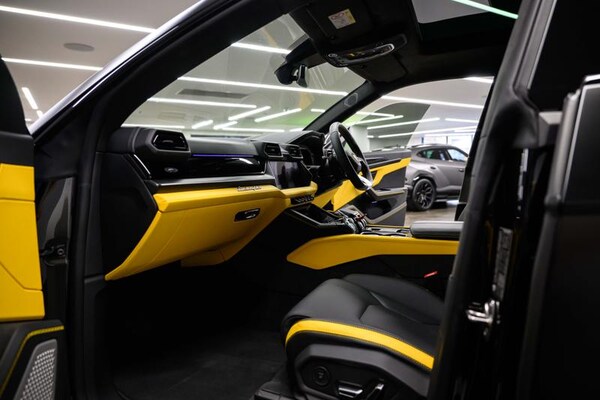 Used Lamborghini Urus for sale - 76036282: Photo 6