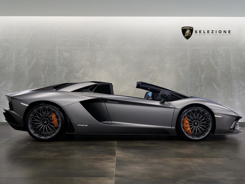 Used Lamborghini Aventador 2018 for sale - 77746778: Photo 2