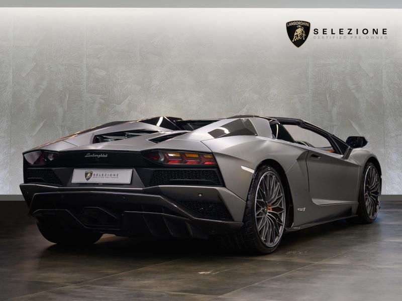 Used Lamborghini Aventador 2018 for sale - 77746778: Photo 3