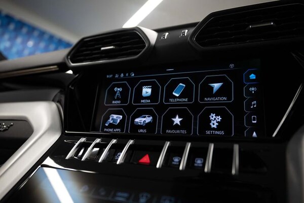 Used Lamborghini Urus 2022 for sale - 74132911: Photo 14