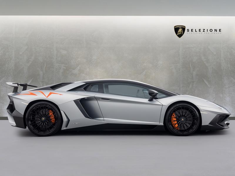 Used Lamborghini Aventador 2016 for sale - 76882469: Photo 2