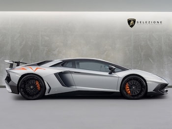 Used Lamborghini Aventador 2016 for sale - 76882469: Photo