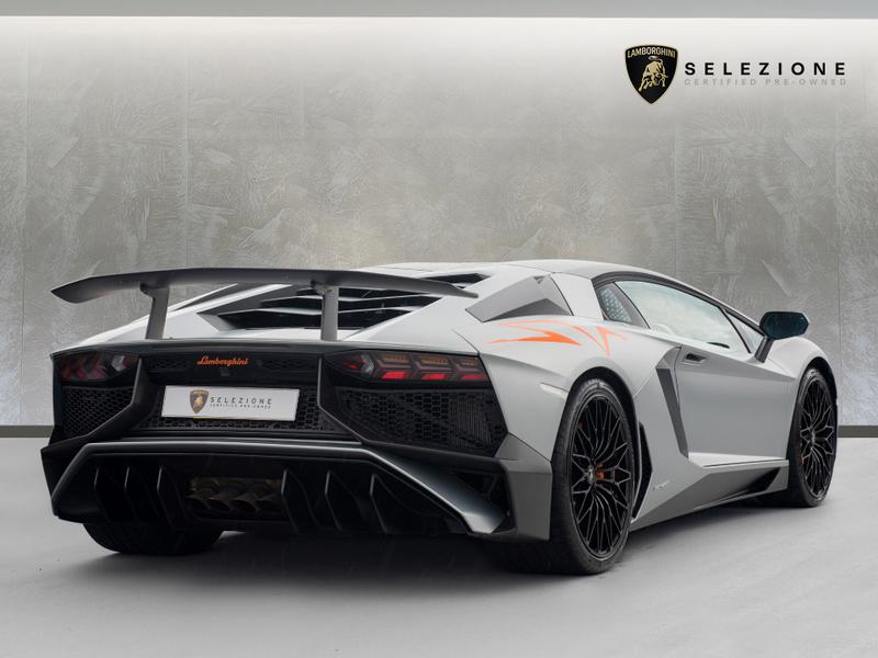 Used Lamborghini Aventador 2016 for sale - 76882469: Photo 3