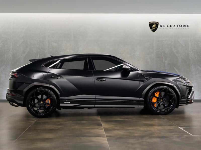 Used Lamborghini Urus 2023 for sale - 77354553: Photo 2